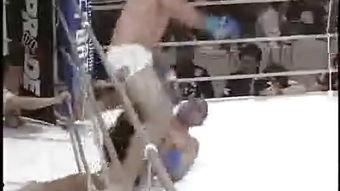 免费国产踩踏调教视频,一场禁忌的视觉盛宴